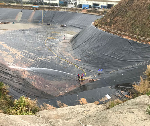 北镇废水池清理